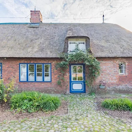 Holiday home Broderswarft *