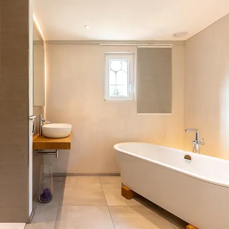 Broderswarft Holiday home